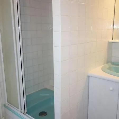 Prázdninový dům Le Plan-de-la-tour Sleeps 10 Pool Air Con