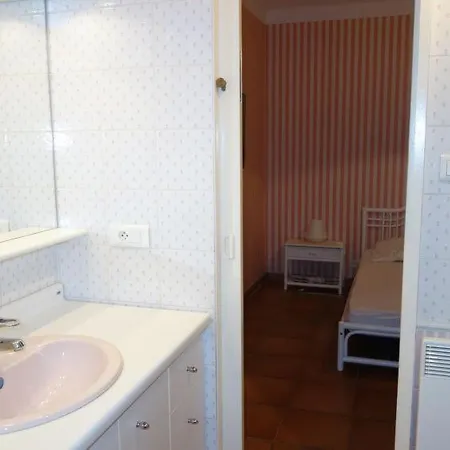 Semesterbostad Le Plan-de-la-tour Sleeps 10 Pool Air Con *