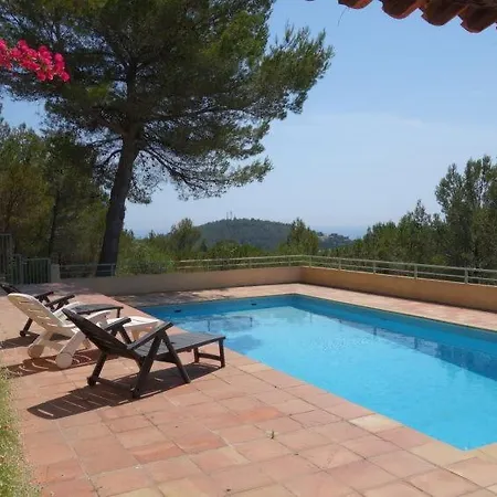 Le Plan-de-la-tour Sleeps 10 Pool Air Con Bandol
